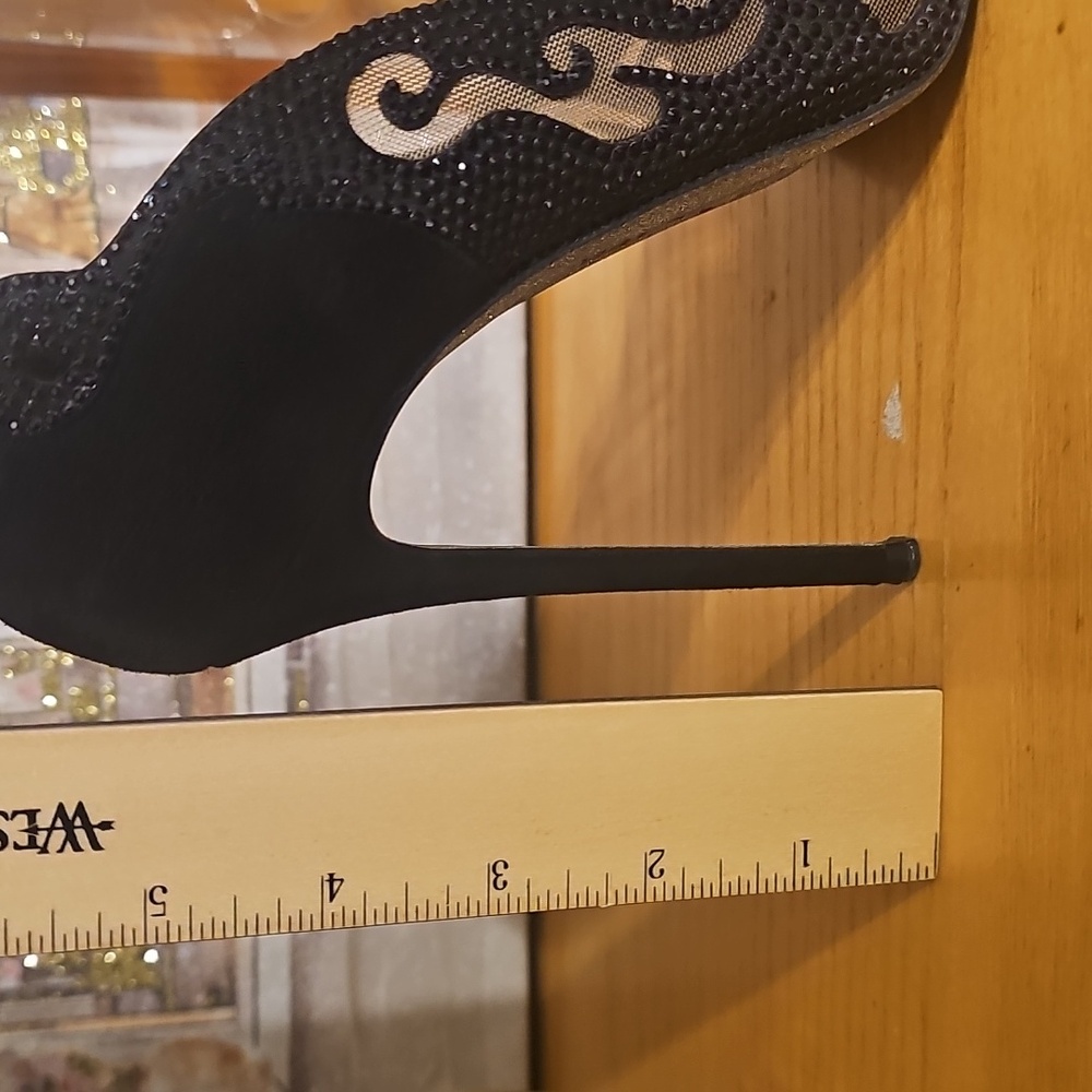 Rene Caovilla Swarovski Crystal Mesh Pumps - Picture 17 of 17